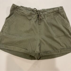 Como Vintage Olive Green Drawstring Shorts